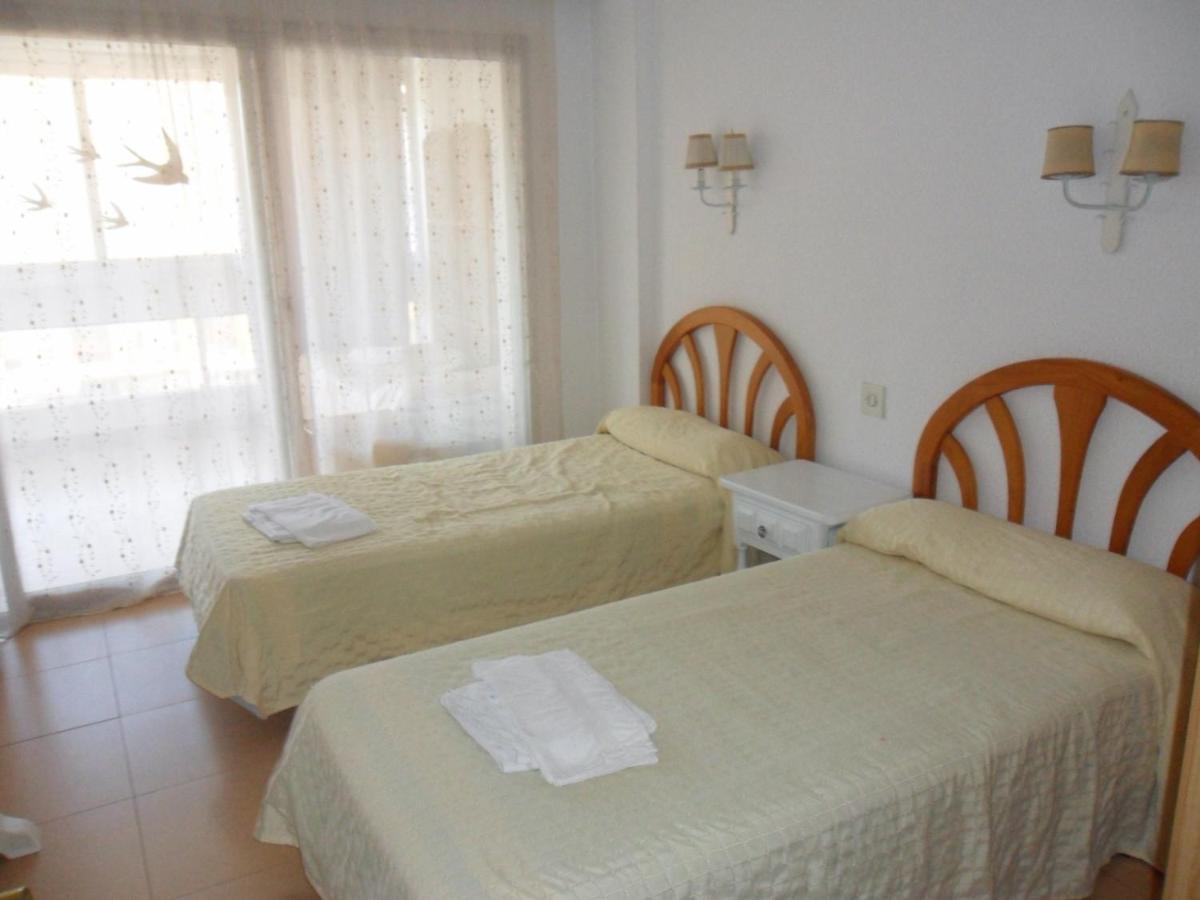 Apartamentos Cervantes Benidorm Exteriör bild