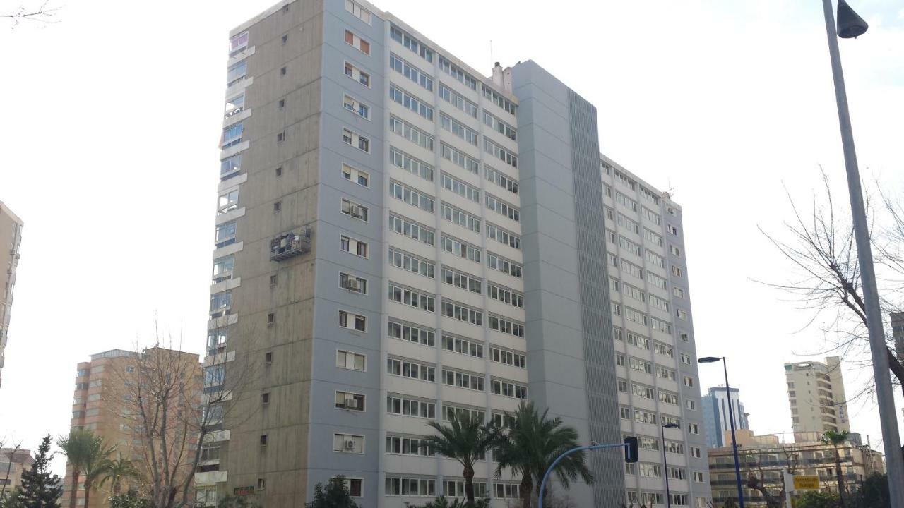 Apartamentos Cervantes Benidorm Exteriör bild